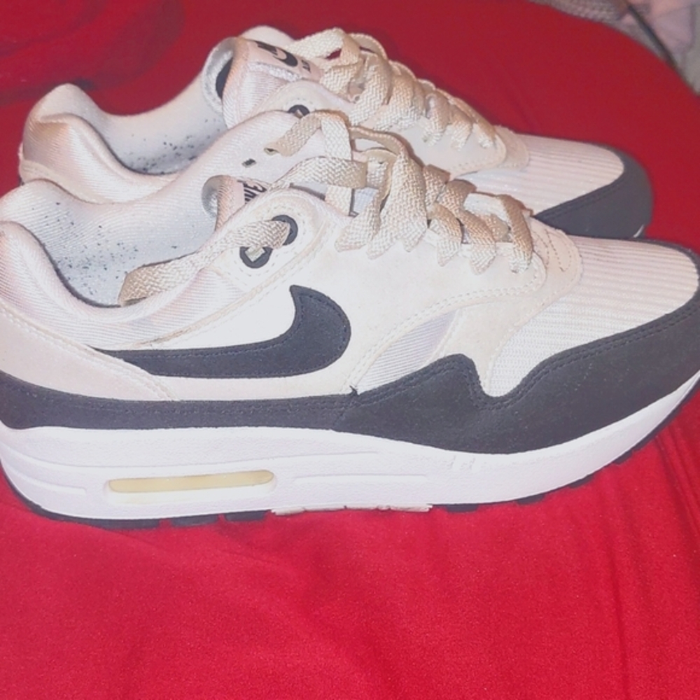 Nike Air Max 1 - Picture 3 of 5